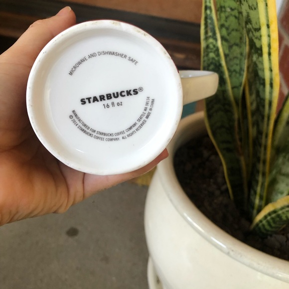 Starbucks cups - Picture 4 of 6